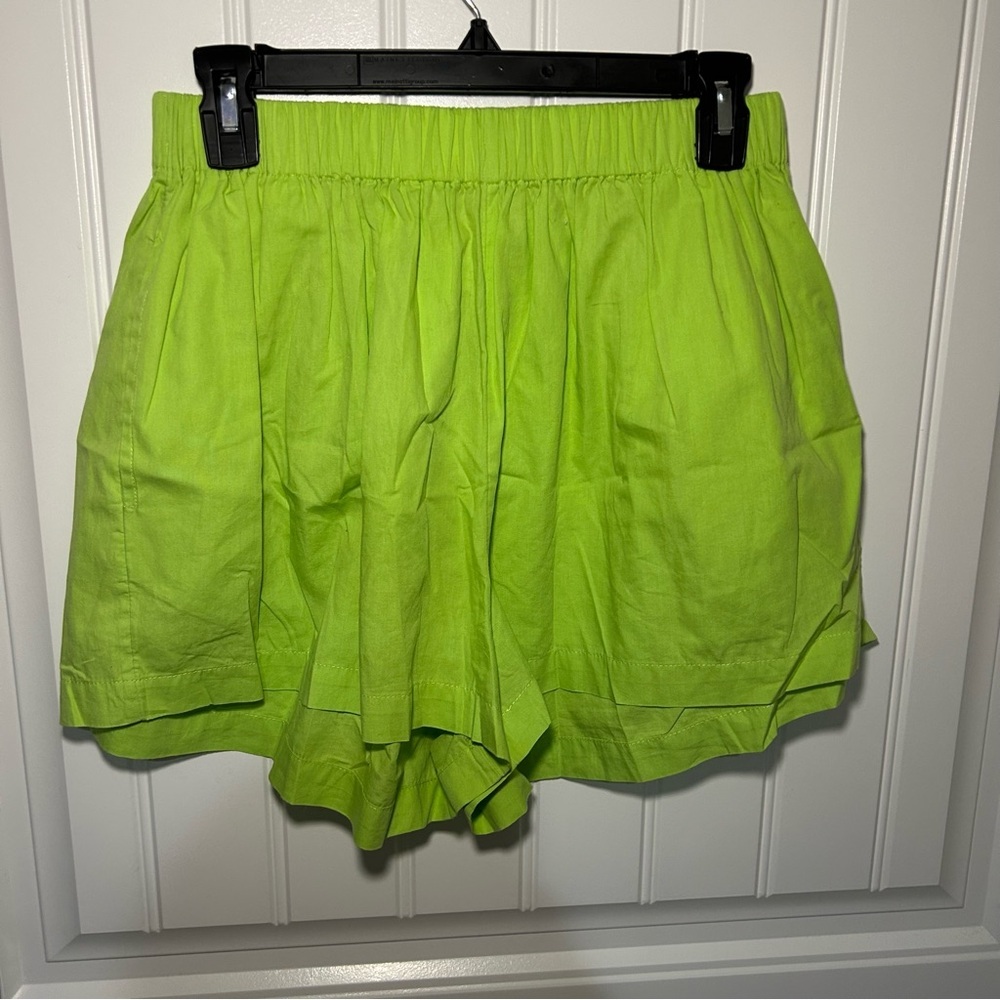 Free People Green Elastic Waistband Shorts Size Small
